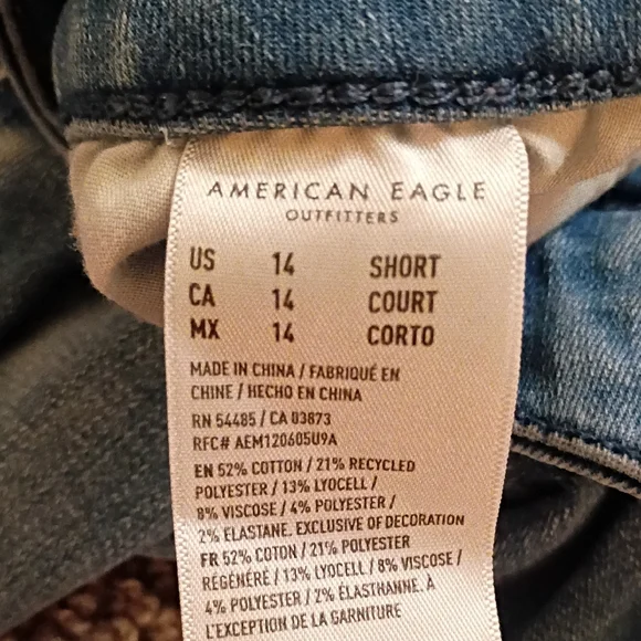 American Eagle Outfitters Women's Size 14short Light Blue Denim - Picture 3 of 5